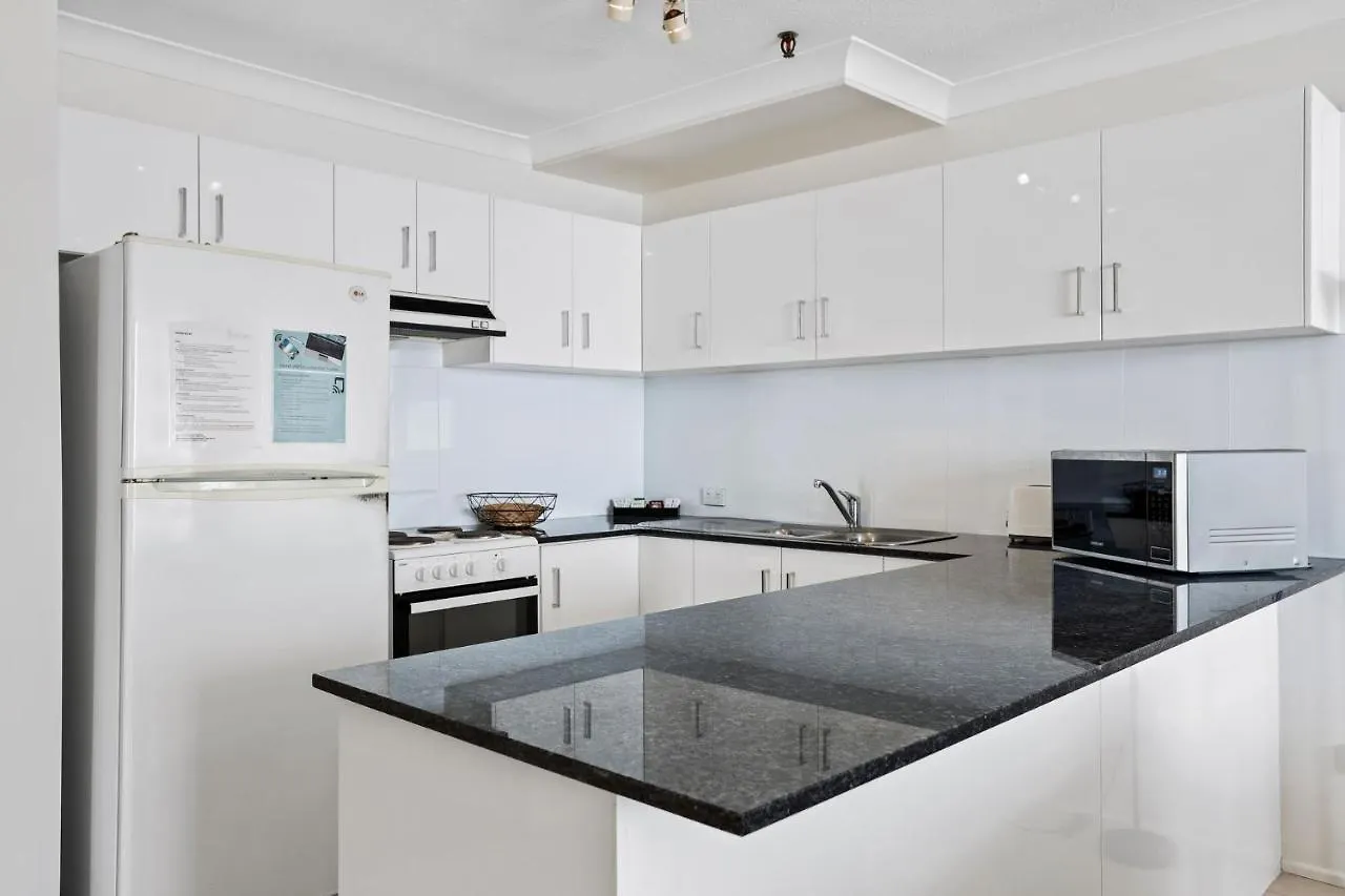 Focus Apartments With Ocean Views - Coasthm Gold Coast Austrália